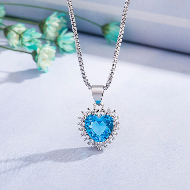 Colar Feminino Pingente de Coração de Safira Folheado a Prata