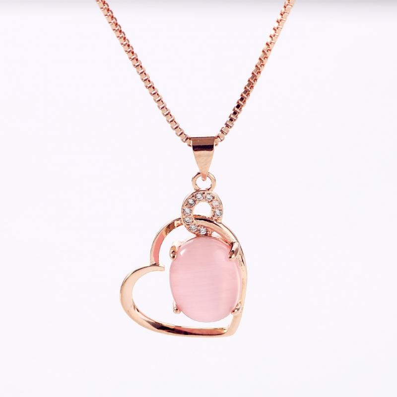 Colar Feminino Design de Coração em Quarzo Folheado a Ouro Rose 18k