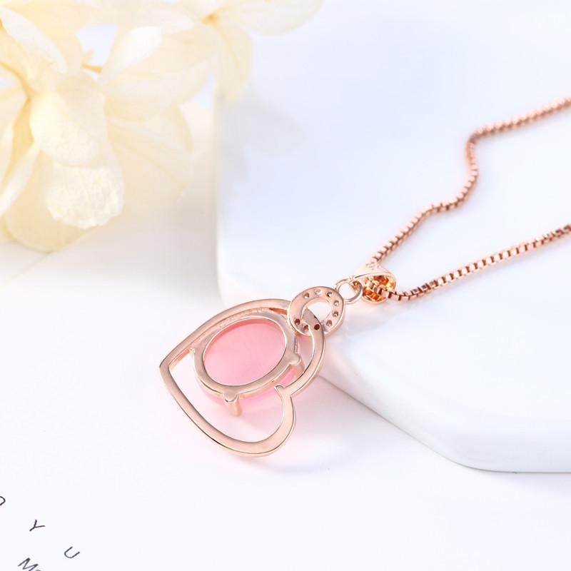 Colar Feminino Design de Coração em Quarzo Folheado a Ouro Rose 18k